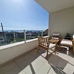 Sea Stone Sea-view With Private Garden & Terrace Апартаменты
