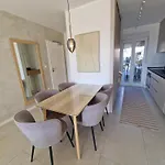 Sea Stone Sea-view With Private Garden & Terrace Апартаменты