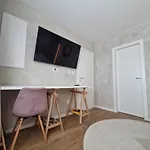 Sea Stone Sea-view With Private Garden & Terrace Апартаменты Каштела
