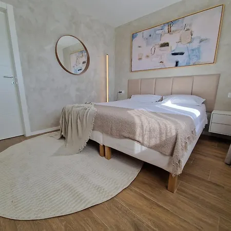 Sea Stone Sea-view With Private Garden & Terrace Апартаменты *