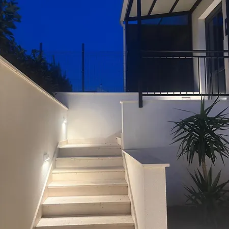 Sea Stone Sea-view With Private Garden & Terrace Каштела