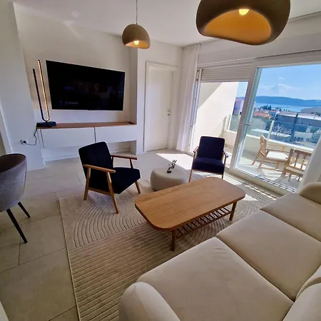 Sea Stone Sea-view With Private Garden & Terrace Апартаменты *