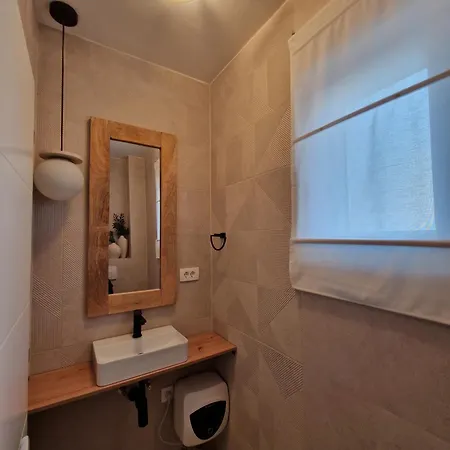 Sea Stone Sea-view With Private Garden & Terrace *